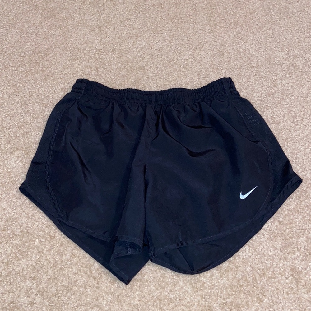 Solid Black Nike Athletic Shorts (Medium: Girls)